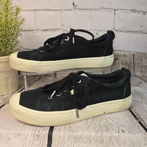 CARIUMA UNISEX OCA LOW BACK BLACK SUEDE SNEAKER WOMENS SIZE 9